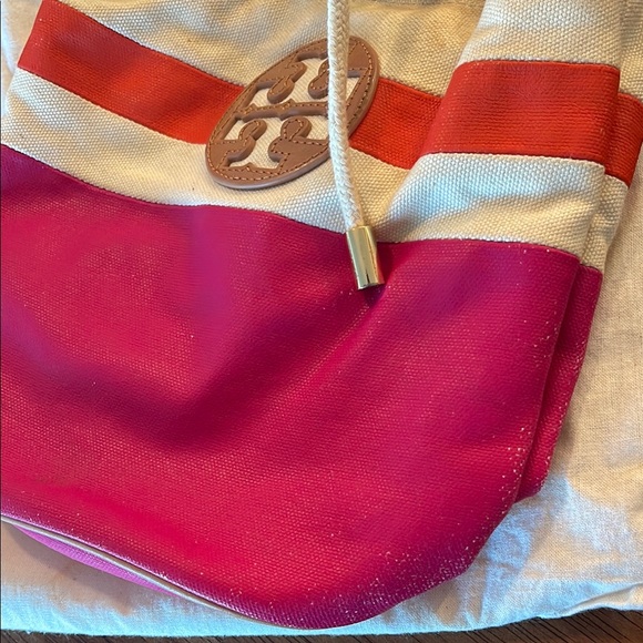 Tory Burch Vibrant Pink and Orange Bucket Bag - Picture 3 of 4
